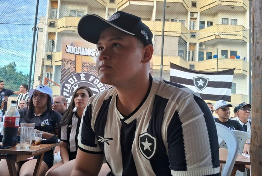 torcedor-apaixonado-pelo-botafogo-pede-demissao-por-amor-ao-time3A-22mais-importante22