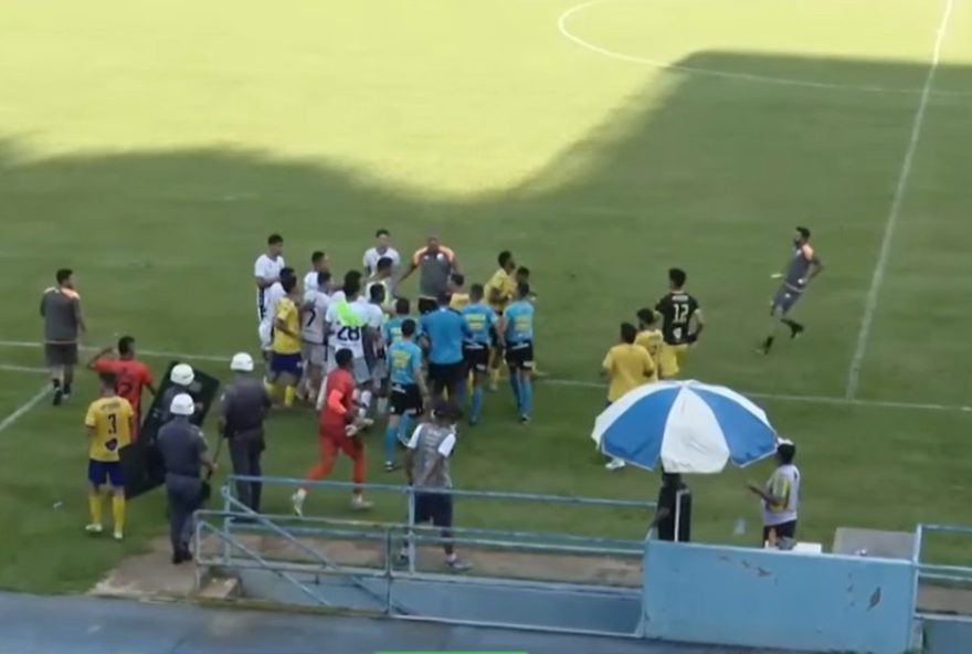 torcedor-e-preso-por-xingar-jogadores-de-macaco-e-lixo-em-aracatuba torcedor-e-preso-por-xingar-jogadores-de-macaco-e-lixo-em-aracatuba