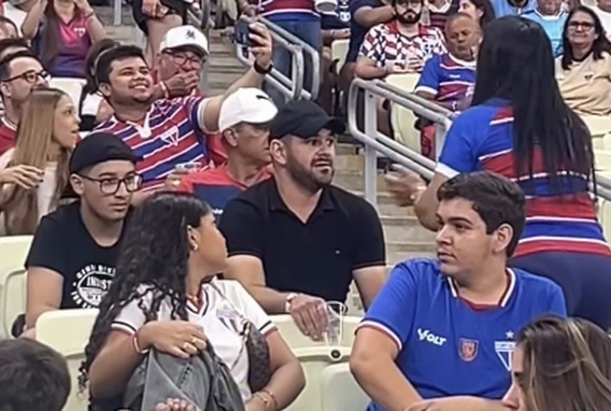 torcedora-do-fortaleza-e-punida-por-hostilizar-flamenguistas-em-jogo-do-brasileirao torcedora-do-fortaleza-e-punida-por-hostilizar-flamenguistas-em-jogo-do-brasileirao
