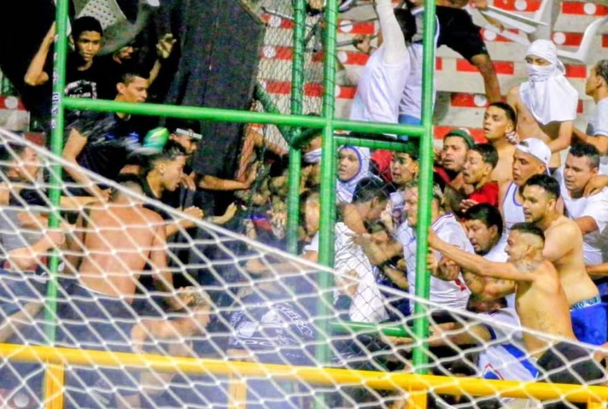 torcedores-de-ceara-e-fortaleza-presos-apos-briga-no-futsal