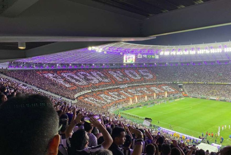 torcida-do-ceara-exibe-mosaico-antes-de-partida-contra-o-america-mg-na-serie-b