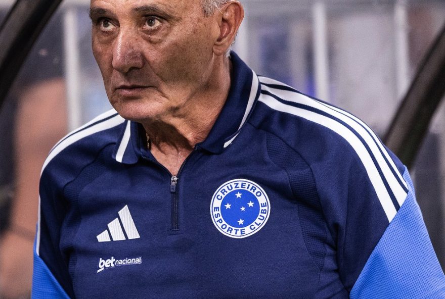 torcida-do-cruzeiro-xinga-de-e-pede-demissao-de-treinador3A-assista torcida-do-cruzeiro-xinga-de-e-pede-demissao-de-treinador3A-assista