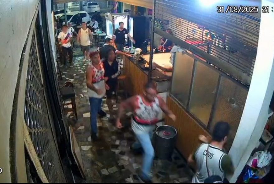 torcida-jovem-do-flamengo-suspensa-por-2-anos-apos-conflitos3A-juiza-cita-ocorrencias-e-problemas-no-retorno-aos-estadios