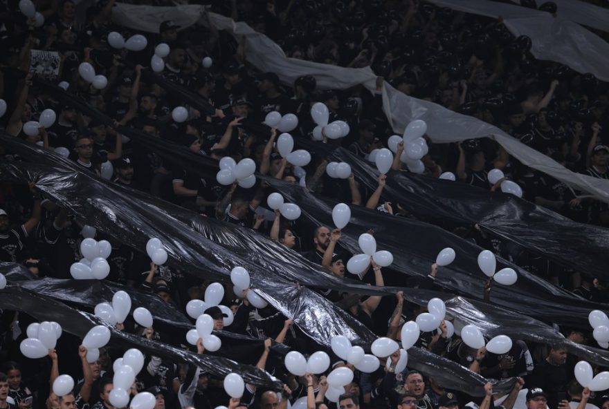 torcidas-do-corinthians-assinam-acordo-para-liberacao-de-aderecos-nos-estadios-de-sp3A-saiba-mais SP - SAO PAULO - 25/07/2024 - BRASILEIRO A 2024, CORINTHIANS X GREMIO - Torcida do Corinthians durante partida contra Gremio no estadio Arena Corinthians pelo campeonato Brasileiro A 2024. Foto: Ettore Chiereguini/AGIF