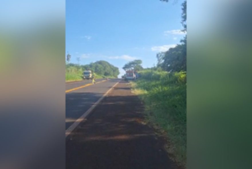 trabalhador-morre-apos-ser-atingido-por-caminhonete-na-sp-2253A-motorista-foge-sem-prestar-socorro.-policia-investiga