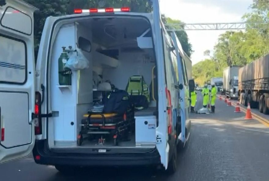trabalhador-morre-atropelado-na-pr-1823A-epr-iguacu-emite-comunicado-de-condolencias trabalhador-morre-atropelado-na-pr-1823A-epr-iguacu-emite-comunicado-de-condolencias