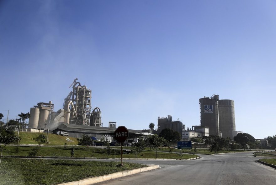 trabalhador-morre-em-fabrica-de-cimento-no-df3A-acidente-fatal-causa-comocao-no-local