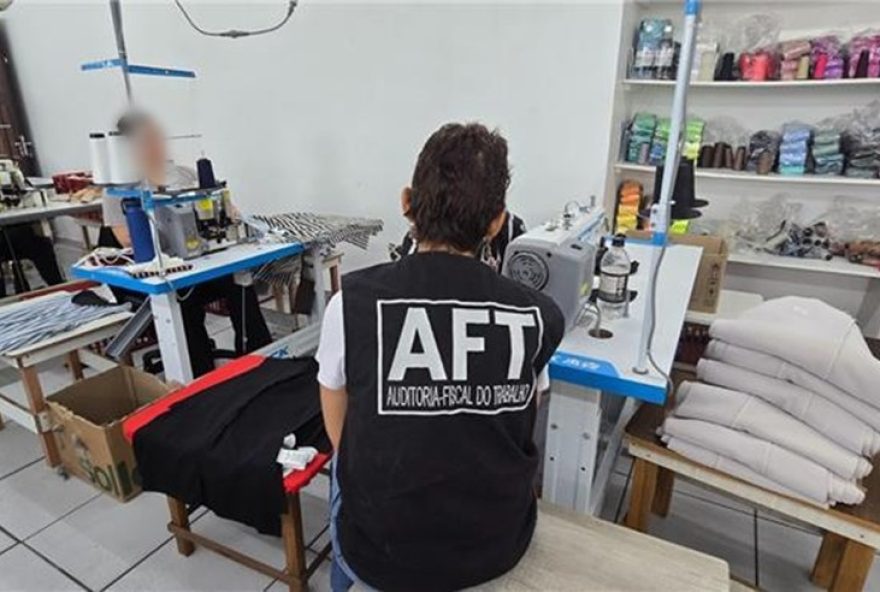 trabalho-infantil-em-sc3A-8525-dos-adolescentes-estavam-em-empresas-texteis-e-de-frigorificos trabalho-infantil-em-sc3A-8525-dos-adolescentes-estavam-em-empresas-texteis-e-de-frigorificos