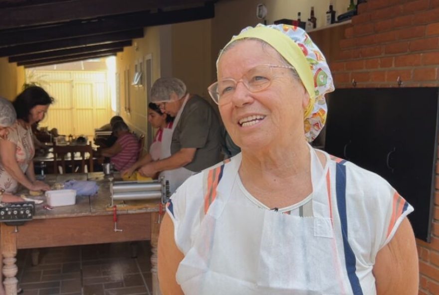 tradicao-de-natal3A-familia-de-itapetininga-prepara-ravioli-um-mes-antes