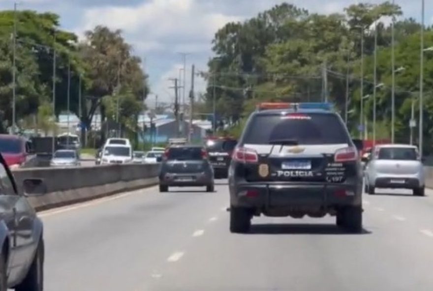 trafico-de-drogas3A-mae-e-filhos-sao-presos-na-zona-norte-de-sao-jose-dos-campos2C-sp