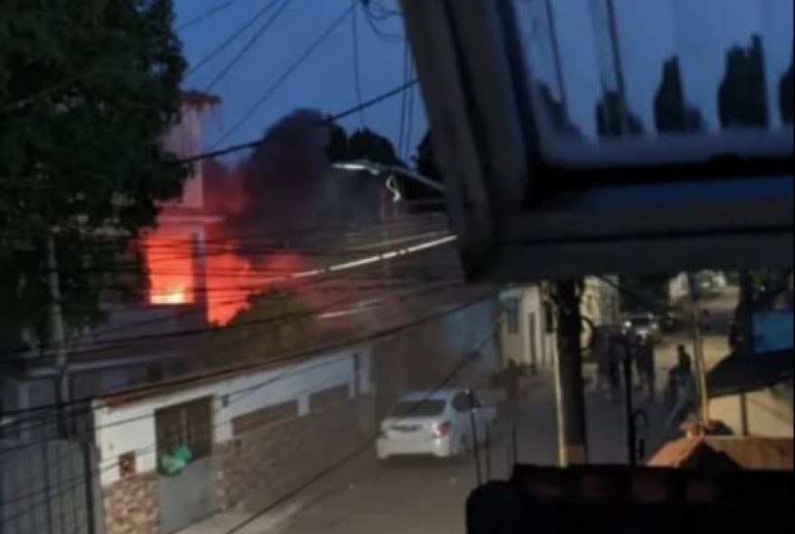 tragedia-com-criancas-em-incendio-alerta-para-seguranca-domestica-investigacao-em-curso tragedia-com-criancas-em-incendio-alerta-para-seguranca-domestica-investigacao-em-curso