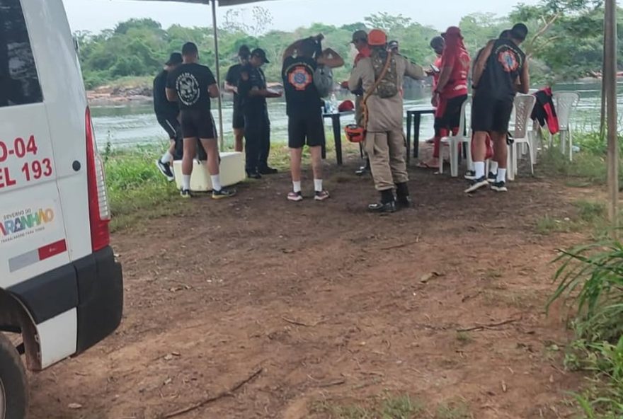 tragedia-do-desabamento-da-ponte-no-rio-tocantins-aumenta-para-8-mortos-e-9-desaparecidos3A-mergulhadores-encontram-corpos-e-veiculos-submersos