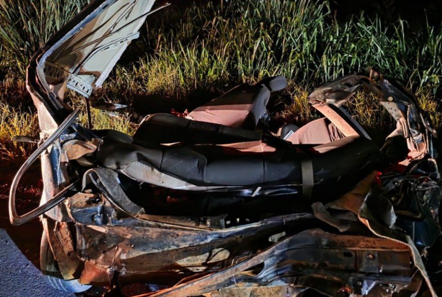 tragedia-em-goias3A-quatro-mortos-em-acidente-entre-caminhao-e-carro-na-br-364 tragedia-em-goias3A-quatro-mortos-em-acidente-entre-caminhao-e-carro-na-br-364