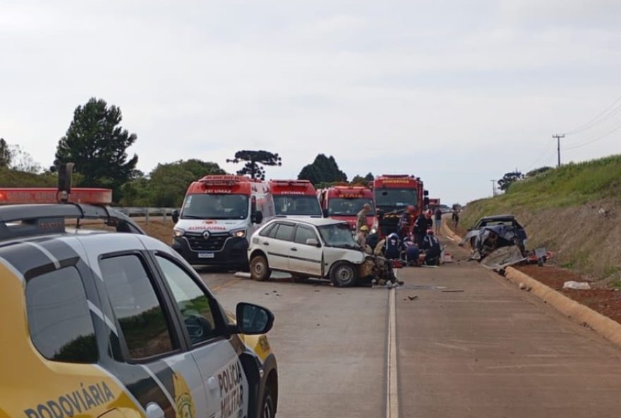 tragedia-em-guarapuava3A-dois-jovens-morrem-em-acidente-na-pr-4663B-causas-serao-investigadas