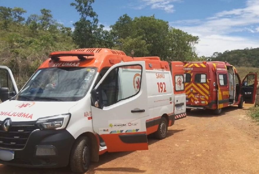 tragedia-em-piscina3A-mae-morre-ao-salvar-filho-de-choque-eletrico