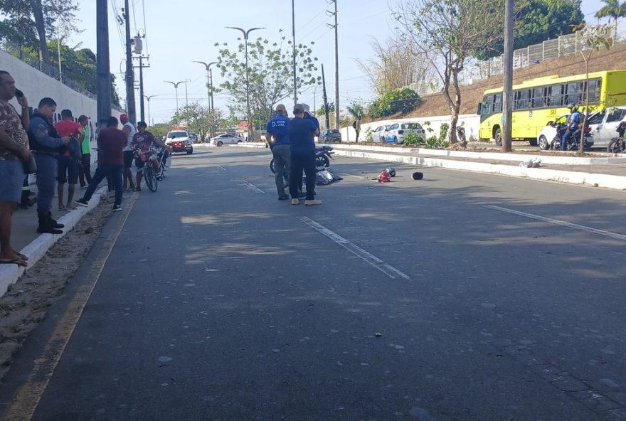 tragedia-em-sao-luis3A-crianca-morre-ao-cair-de-moto-e-ser-atropelada-por-caminhao tragedia-em-sao-luis3A-crianca-morre-ao-cair-de-moto-e-ser-atropelada-por-caminhao