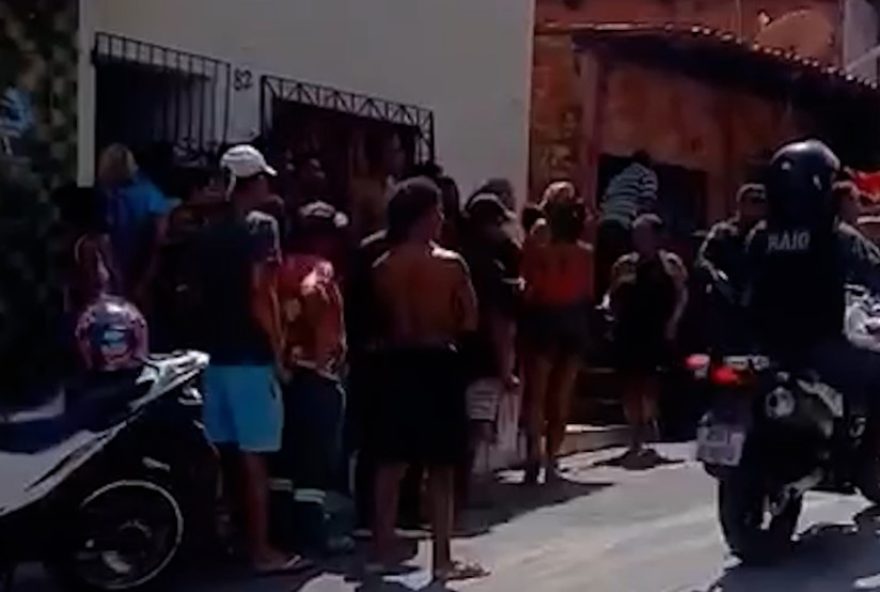 tragedia-em-sao-luis3A-crianca-morre-atropelada-em-fila-de-bombons-para-sao-cosme-e-damiao