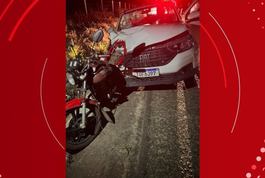 tragedia-fatal-na-br-1013A-carro-e-moto-colidem2C-resultando-em-duas-mortes-no-sul-da-bahia