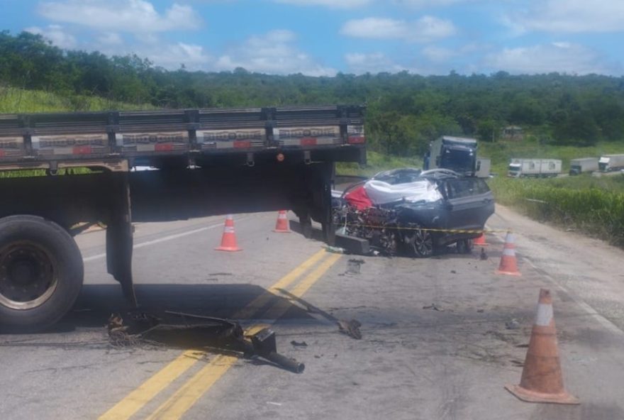 tragedia-na-bahia3A-familia-cearense-morre-em-acidente-fatal-na-br-116 tragedia-na-bahia3A-familia-cearense-morre-em-acidente-fatal-na-br-116