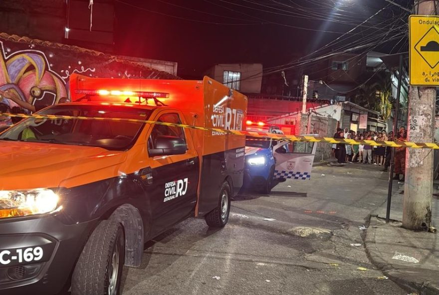 tragedia-na-barra-da-tijuca3A-policial-militar-e-morto-a-tiros-por-criminosos-populacao-clama-por-justica-e-seguranca tragedia-na-barra-da-tijuca3A-policial-militar-e-morto-a-tiros-por-criminosos-populacao-clama-por-justica-e-seguranca