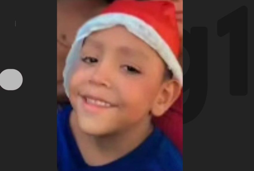 tragedia-na-br-1163A-menino-de-7-anos-morre-em-acidente-com-carreta-na-bahia tragedia-na-br-1163A-menino-de-7-anos-morre-em-acidente-com-carreta-na-bahia