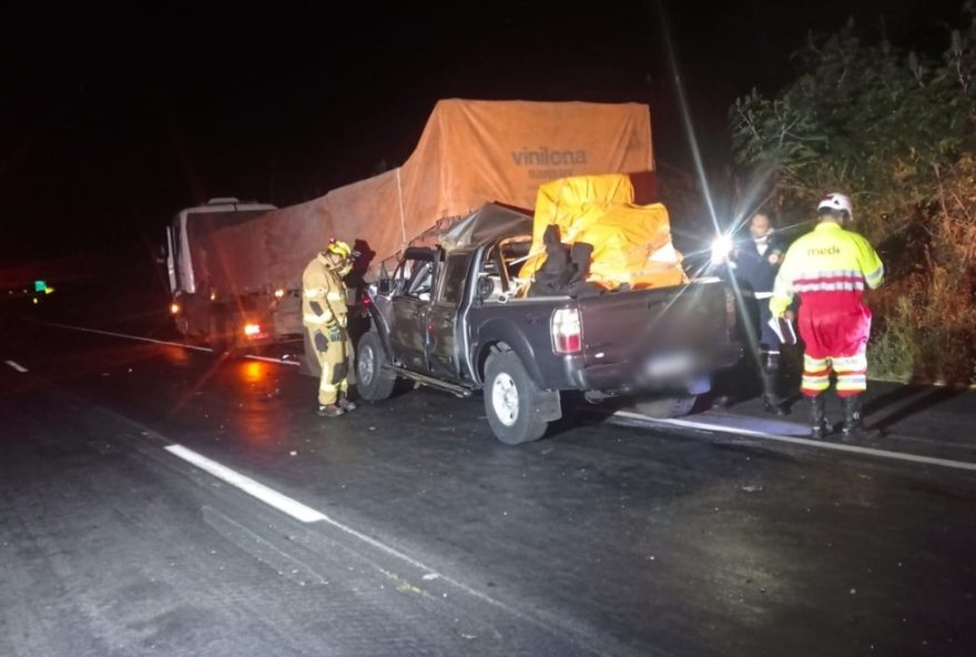 tragedia-na-br-1353A-pai-e-filho-morrem-em-acidente-em-montes-claros