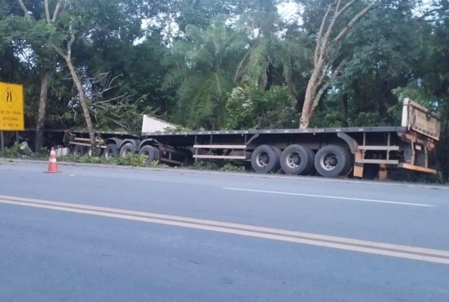 tragedia-na-br-1533A-acidente-em-santa-tereza-de-goias-deixa-duas-pessoas-mortas tragedia-na-br-1533A-acidente-em-santa-tereza-de-goias-deixa-duas-pessoas-mortas