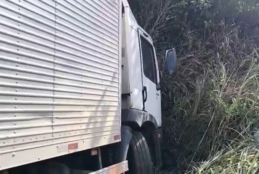 tragedia-na-br-3163A-caminhoneiro-morre-ao-desmaiar-ao-volante-no-maranhao tragedia-na-br-3163A-caminhoneiro-morre-ao-desmaiar-ao-volante-no-maranhao