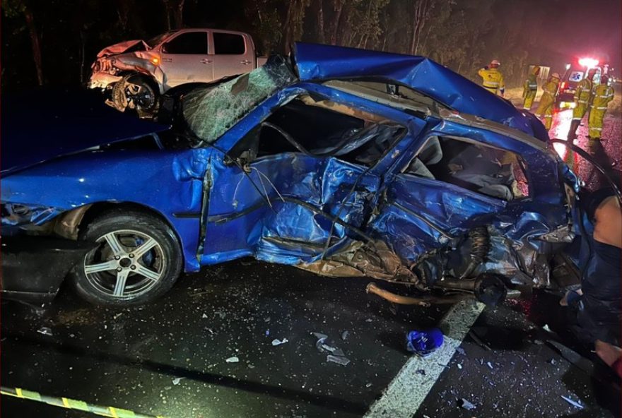 tragedia-na-br-3733A-quatro-mortos-em-colisao-envolvendo-tres-veiculos-no-parana tragedia-na-br-3733A-quatro-mortos-em-colisao-envolvendo-tres-veiculos-no-parana