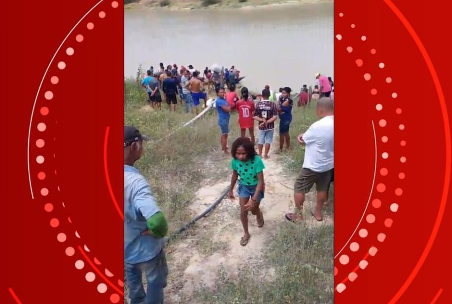 tragedia-no-rio-sao-francisco3A-jovens-perdem-a-vida-em-acidente-de-barco-em-xique-xique2C-bahia.-comunidade-local-em-luto