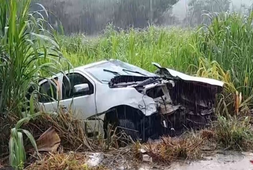 tragico-acidente-fatal-com-taxista-choca-teofilo-otoni3A-seguranca-nas-estradas-em-questao