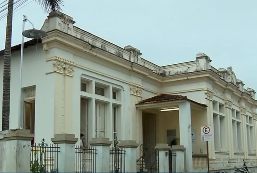 transferencia-de-escola-em-eloi-mendes2C-mg-gera-protestos-e-incertezas-entre-pais2C-alunos-e-professores