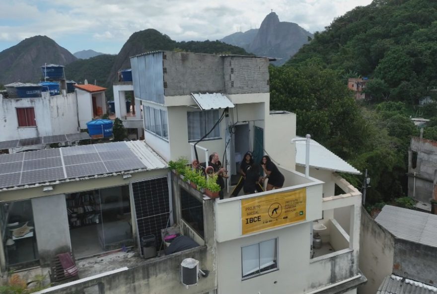 transforme-vidas-com-a-capoeira-do-mestre-ferradura-na-babilonia