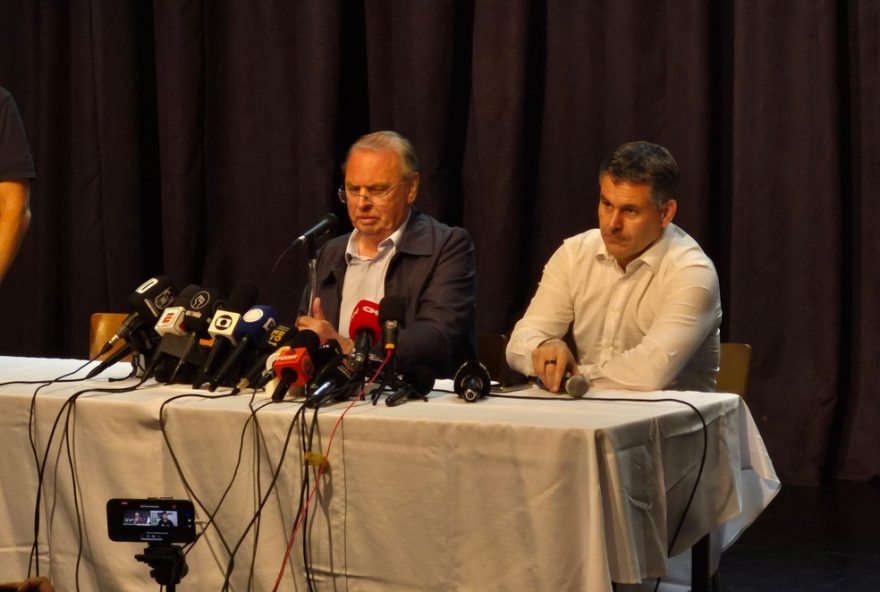 transicao-de-poder-no-corinthians3A-osmar-stabile-assume-em-meio-a-crise-financeira