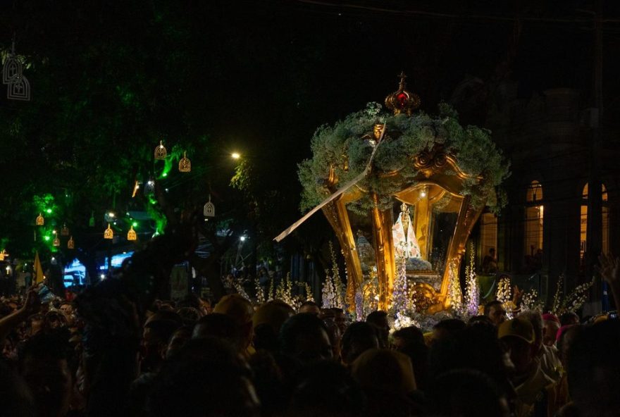 trasladacao-do-cirio-de-nazare-20253A-um-mar-de-luzes-e-fe-em-belem
