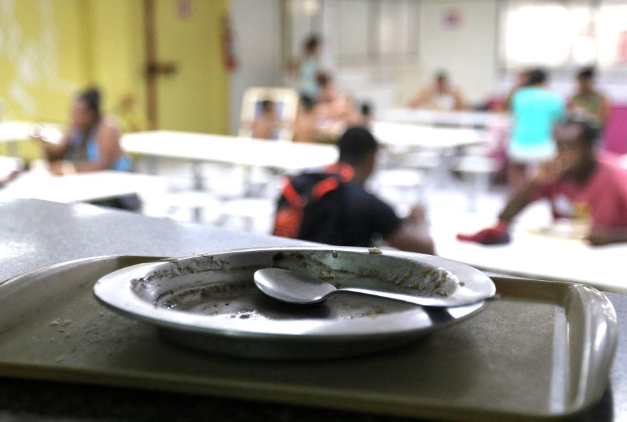 Mais de 20% dos brasileiros não têm comida suficiente em casa