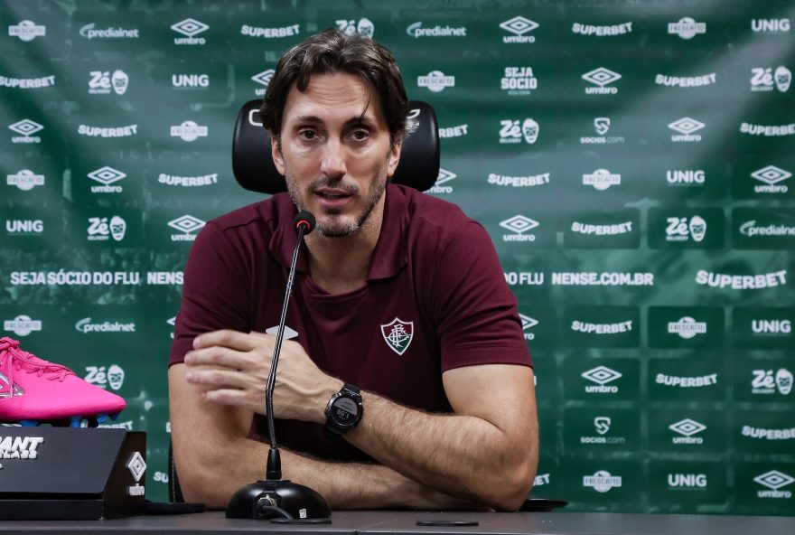 treinador-do-fluminense-critica-arbitragem-apos-derrota-para-o-mirassol