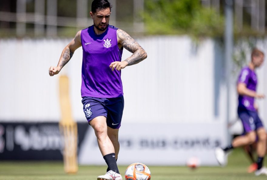treino-tatico-do-corinthians-com-ramon-visando-final-do-paulistao3B-coronado-retorna-aos-treinos-com-bola