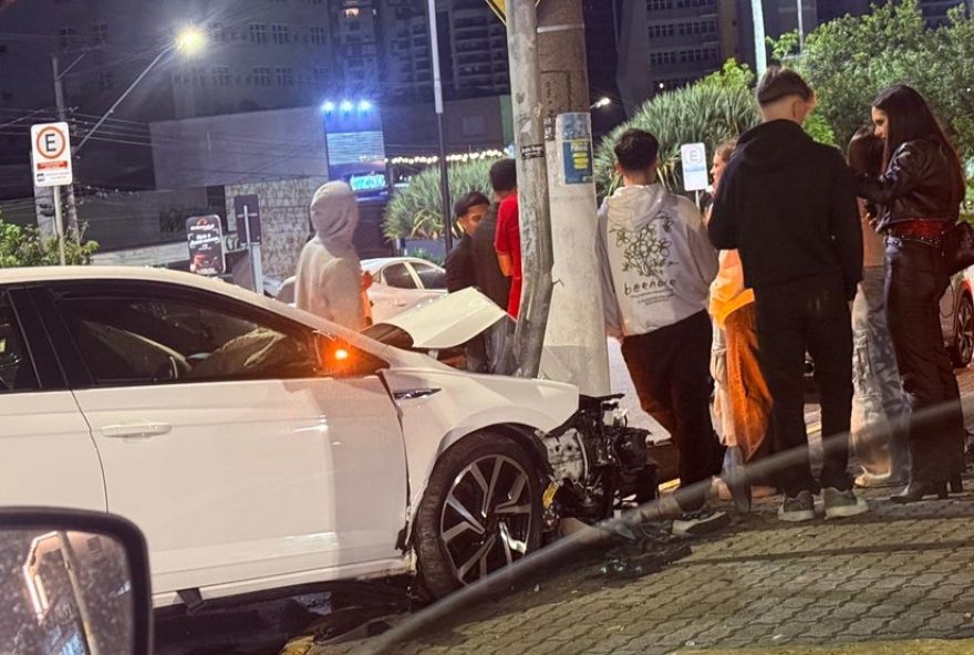 tres-acidentes-marcam-a-madrugada-em-mogi-das-cruzes3A-motocicleta-e-carro-envolvidos-em-colisoes-nesta-sexta-feira-e-sabado tres-acidentes-marcam-a-madrugada-em-mogi-das-cruzes3A-motocicleta-e-carro-envolvidos-em-colisoes-nesta-sexta-feira-e-sabado