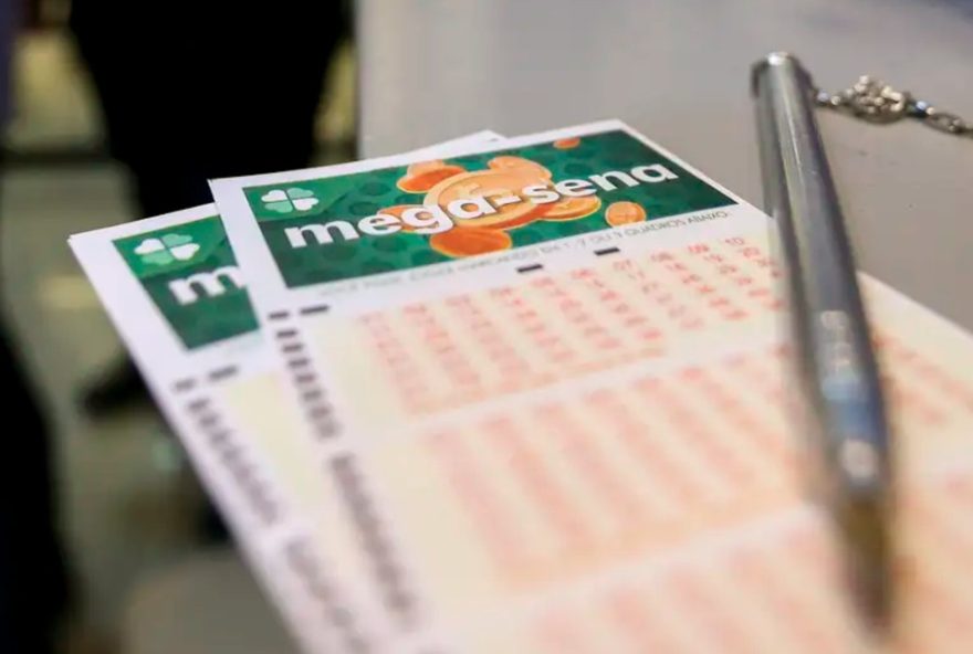 tres-apostas-do-parana-ganham-premio-de-r24-30.7402C63-na-mega-sena-2986 tres-apostas-do-parana-ganham-premio-de-r24-30.7402C63-na-mega-sena-2986