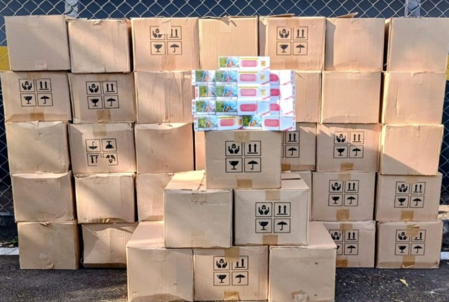 tres-detidos-com-contrabando-de-cigarros-e-cosmeticos-na-sp-3203A-detalhes-da-apreensao-e-investigacao-em-santana-da-ponte-pensa tres-detidos-com-contrabando-de-cigarros-e-cosmeticos-na-sp-3203A-detalhes-da-apreensao-e-investigacao-em-santana-da-ponte-pensa