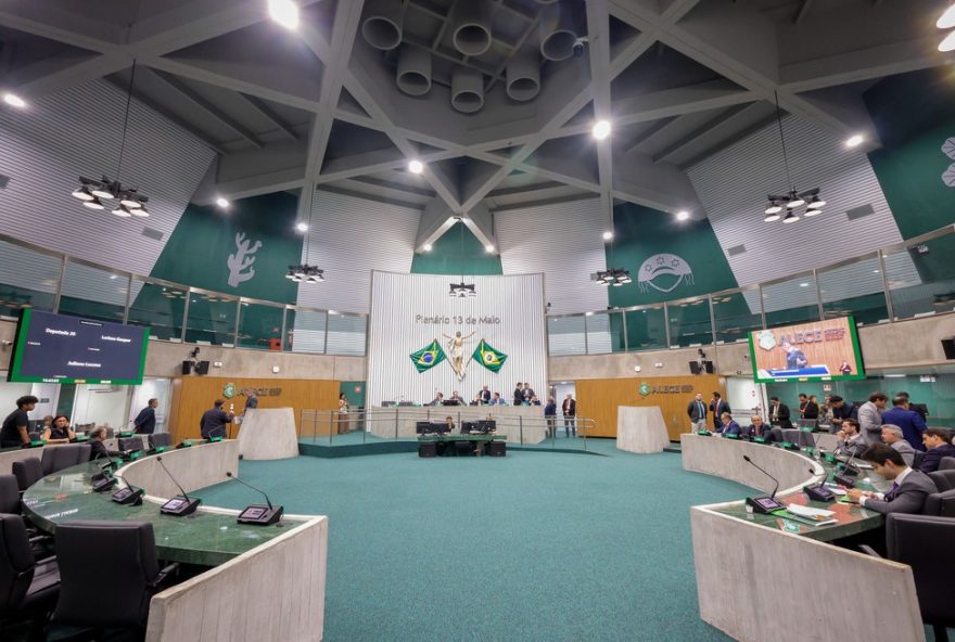 tres-leis-aprovadas-em-2025-pelos-deputados-estaduais-do-ceara3A-internet2C-meio-ambiente-e-juventude tres-leis-aprovadas-em-2025-pelos-deputados-estaduais-do-ceara3A-internet2C-meio-ambiente-e-juventude