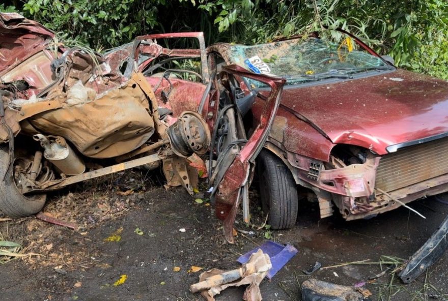 tres-mortos-em-colisao-frontal-na-br-1013A-alerta-para-seguranca-no-transito tres-mortos-em-colisao-frontal-na-br-1013A-alerta-para-seguranca-no-transito