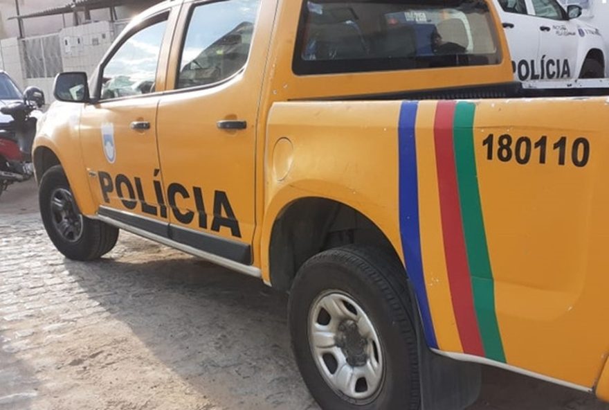 tres-pms-sao-presos-em-recife-por-extorsao-em-arcoverde-e-buique3A-video
