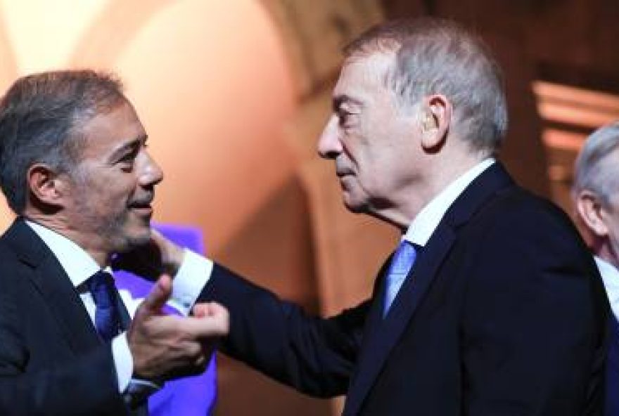 treze-dirigentes-de-gaia-colocam-cargos-a-disposicao-apos-informacao-de-pratica-comum treze-dirigentes-de-gaia-colocam-cargos-a-disposicao-apos-informacao-de-pratica-comum