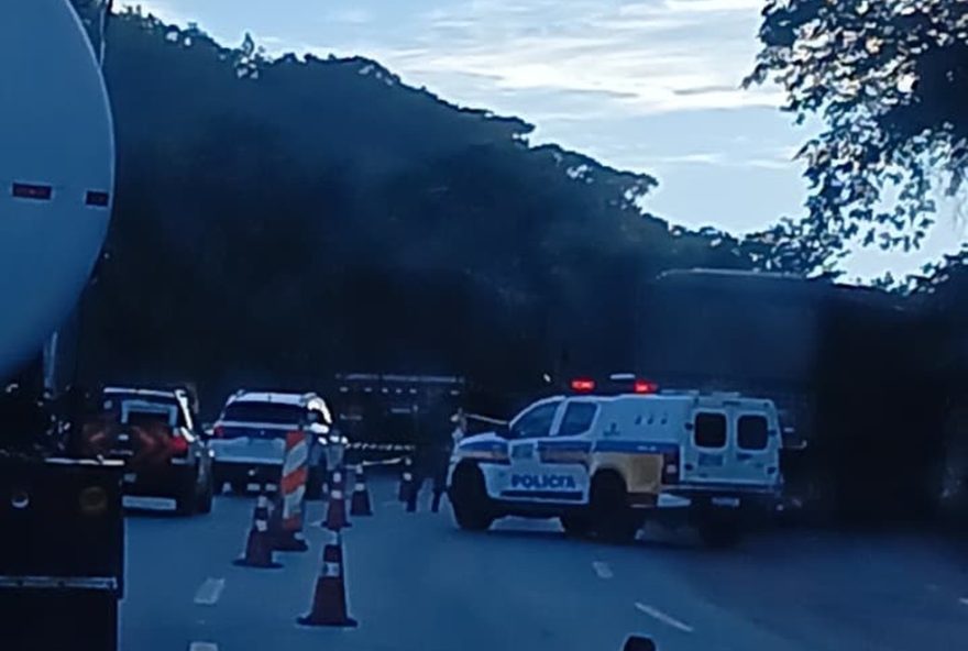 troca-de-tiros-na-rodovia-fernao-dias3A-uma-pessoa-morta