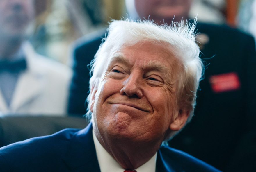 trump-assina-decreto-para-tornar-a-maconha-menos-perigosa-nos-eua trump-assina-decreto-para-tornar-a-maconha-menos-perigosa-nos-eua