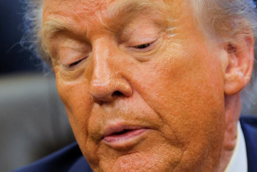 trump-considera-intervencao-no-ira-em-meio-a-protestos-crescentes trump-considera-intervencao-no-ira-em-meio-a-protestos-crescentes