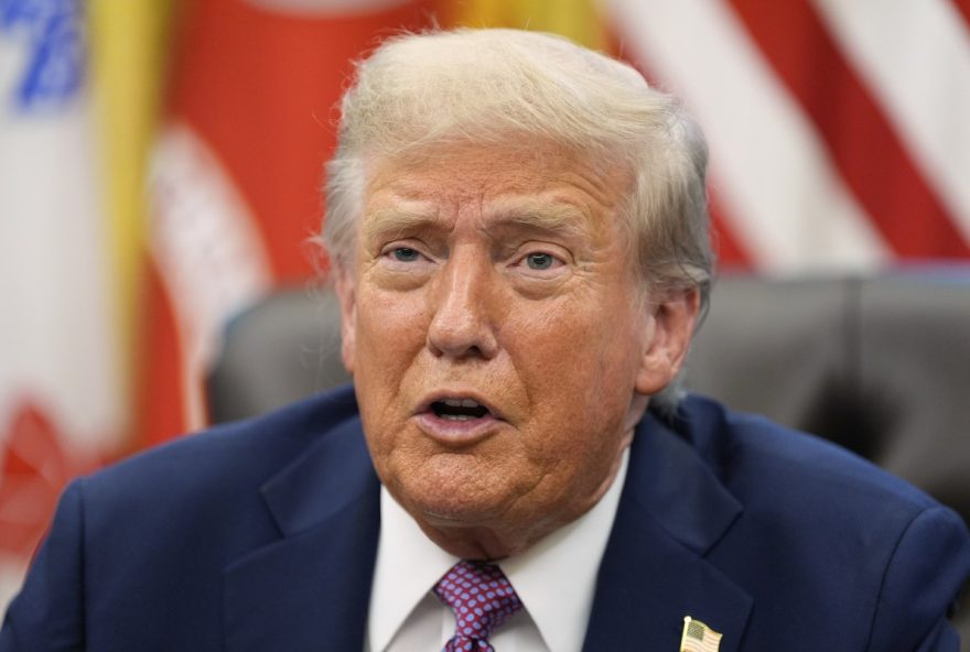 trump-critica-brasil-e-aplica-tarifa-de-5025-em-produtos2C-citando-mudanca-radical-no-governo