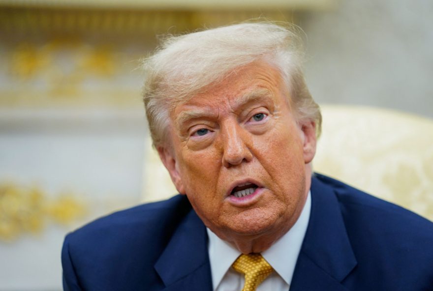 trump-critica-parceria-comercial-do-brasil-e-defende-bolsonaro
